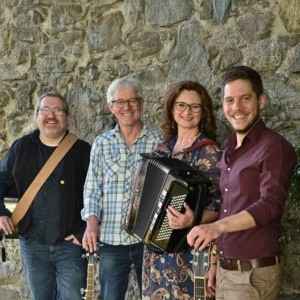 Medley Folk Band @ Sabrina Koll