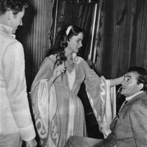 Farley Granger, Alida Valli und Luchino Visconti am Set von Senso © gemeinfrei