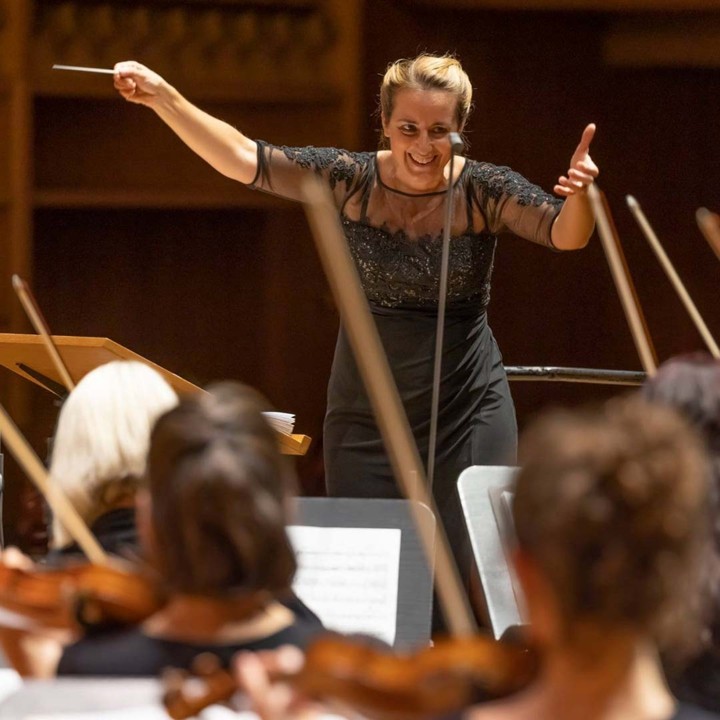 Female Symphony Orchestra Austria & Silvia Spinnato © Christian Herzenberger
