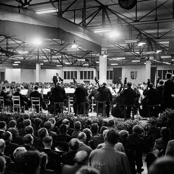 1953 Konzert Wiener Philharmonika unter Wilhelm Furtwängler Remise Kleinmünchen © Archiv der Stadt Linz