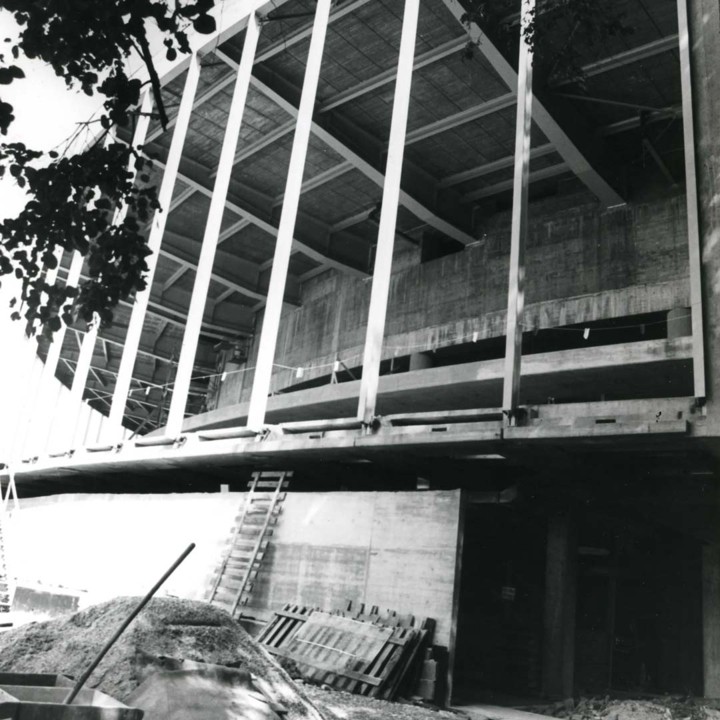 1972 Frühjahr Brucknerhaus Bau © LIVA
