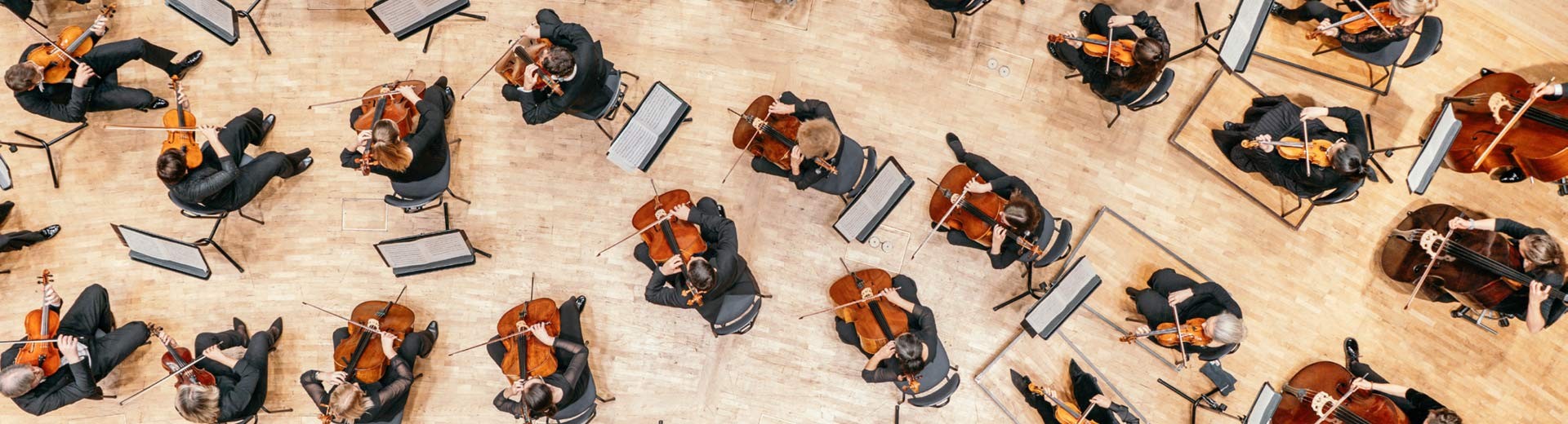 Große Orchester Saison 26-27 © Floris Fortin